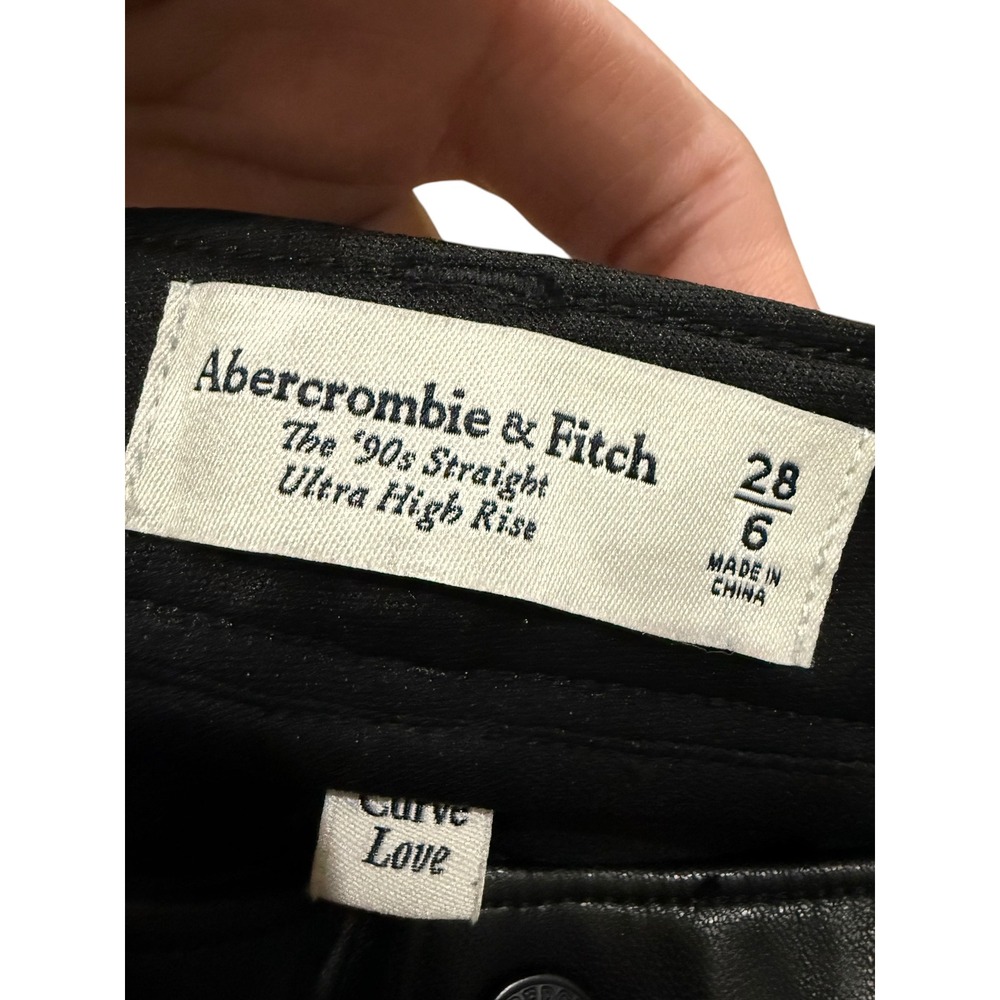 Abercrombie & Fitch 90s Straight Ultra High Rise Vegan Leather Pants Women 28/6 - Picture 5 of 13